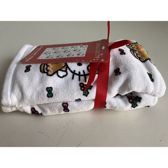 2 Pk Sanrio Hello Kitty Christmas Gingerbread Dress Candy Cane Bath Hand Towels - Picture 9 of 12